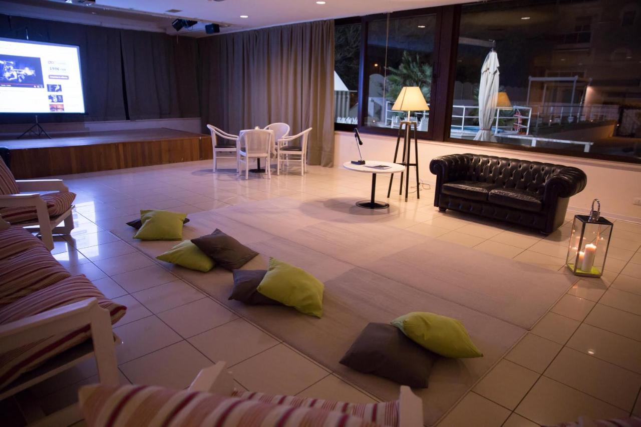 Oxygen Lifestyle Hotel