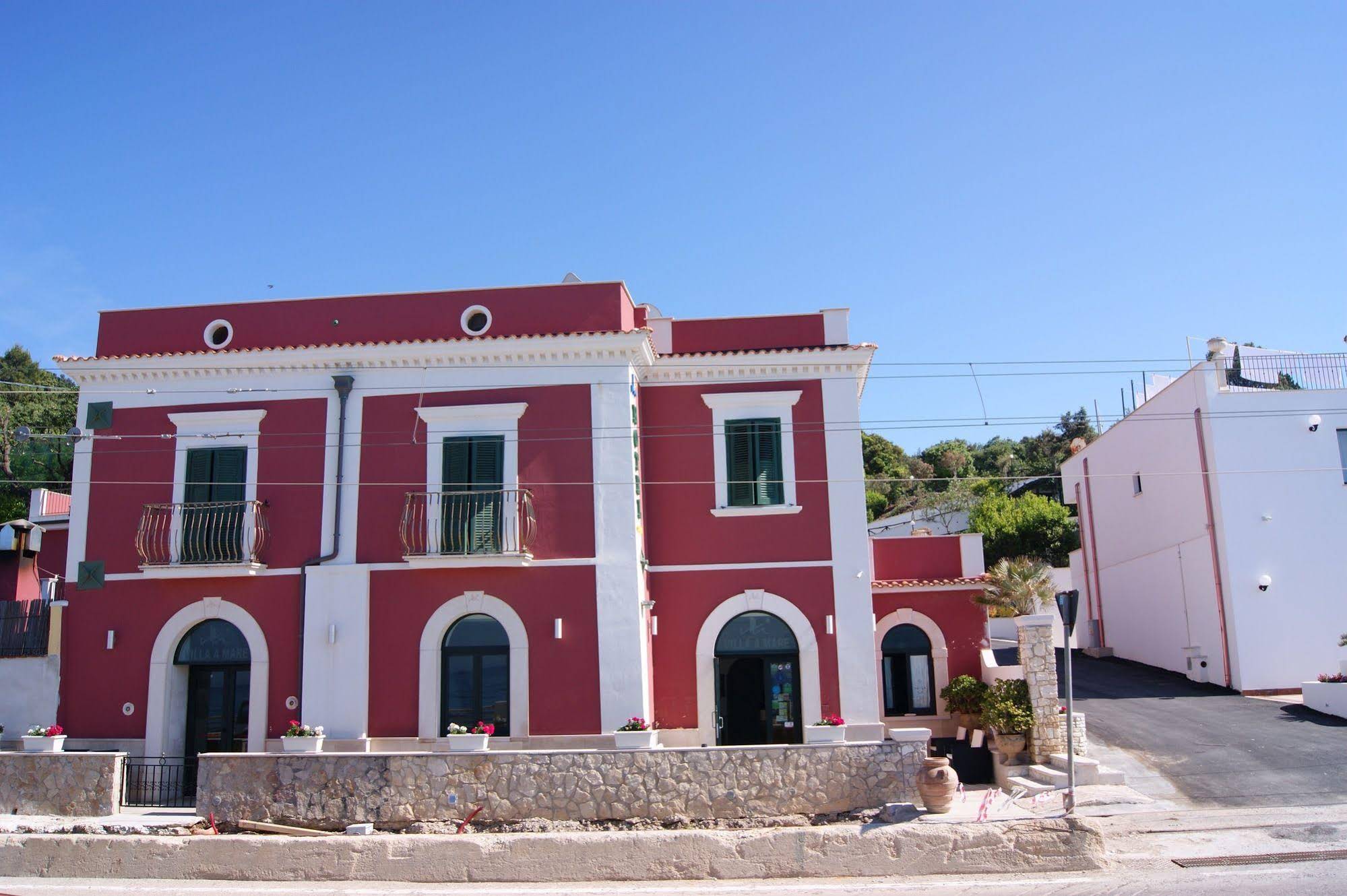 Albergo Residence Villa a Mare