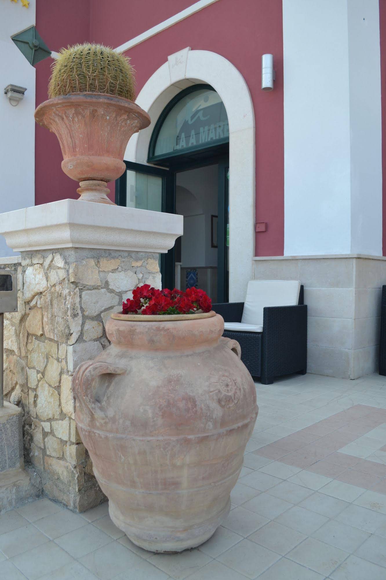 Albergo Residence Villa a Mare