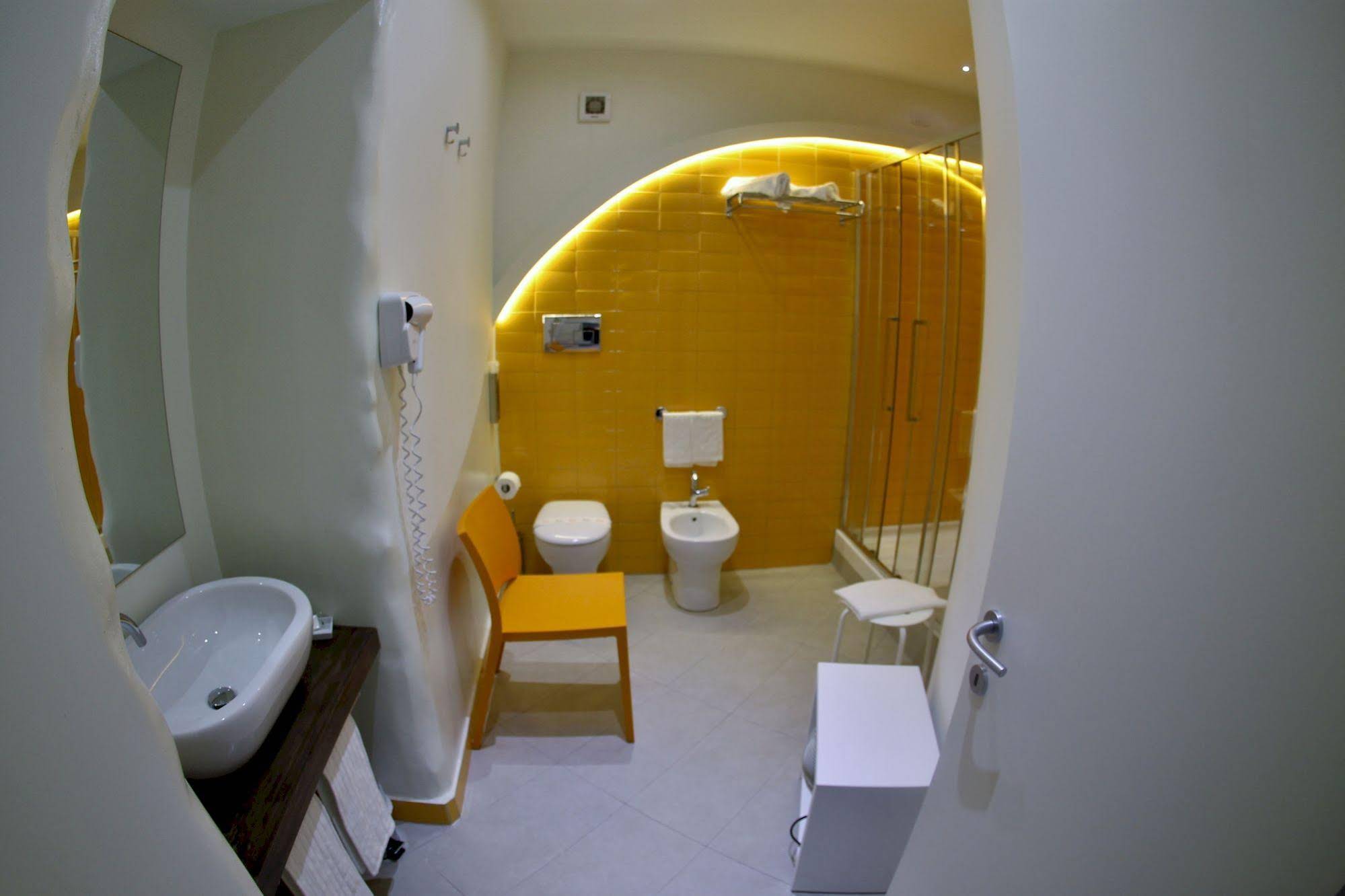 Edificio 15 House Elite