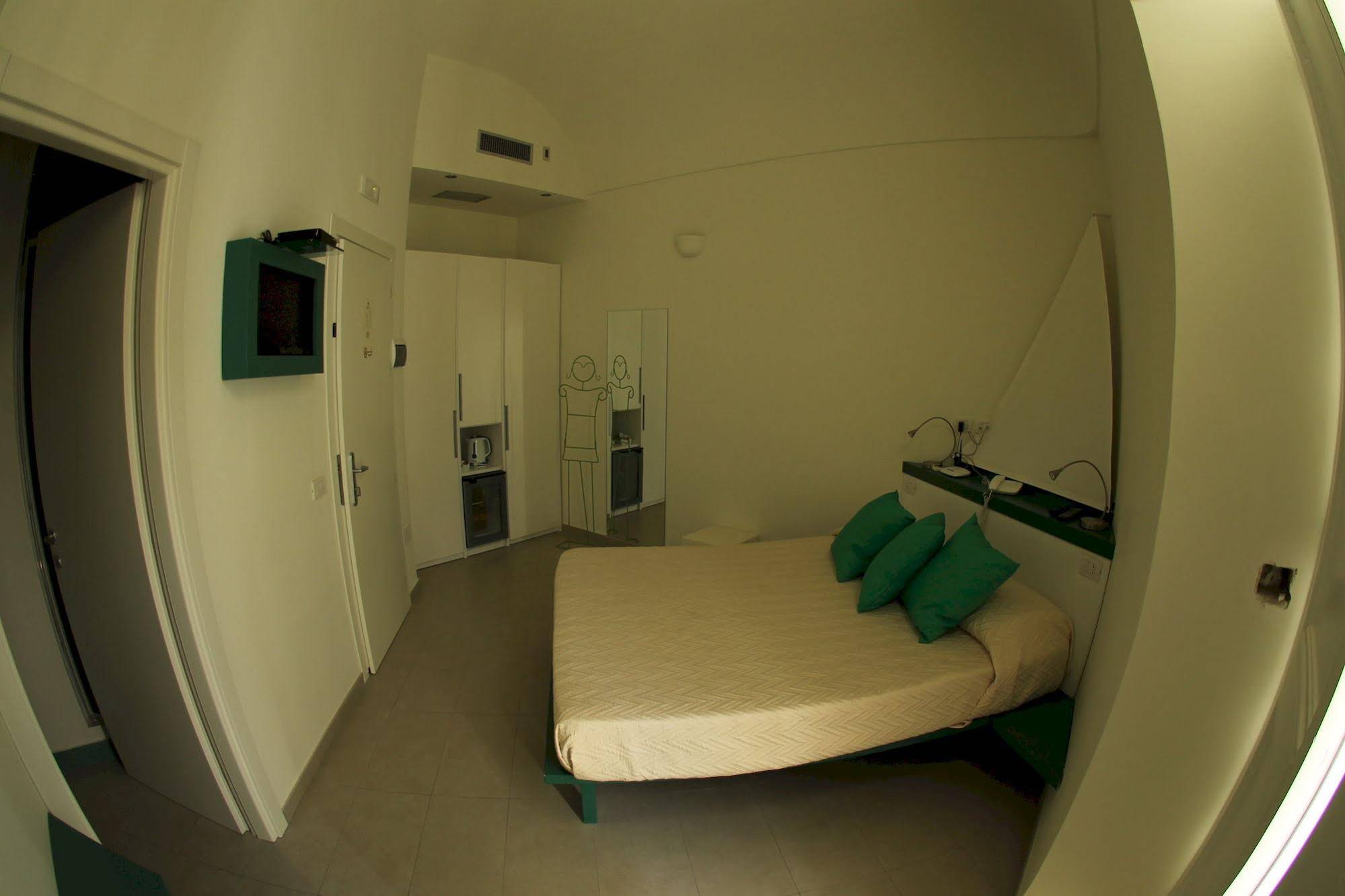 Edificio 15 House Elite