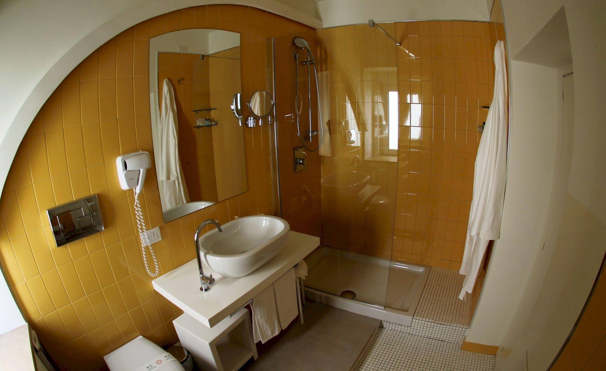 Edificio 15 House Elite