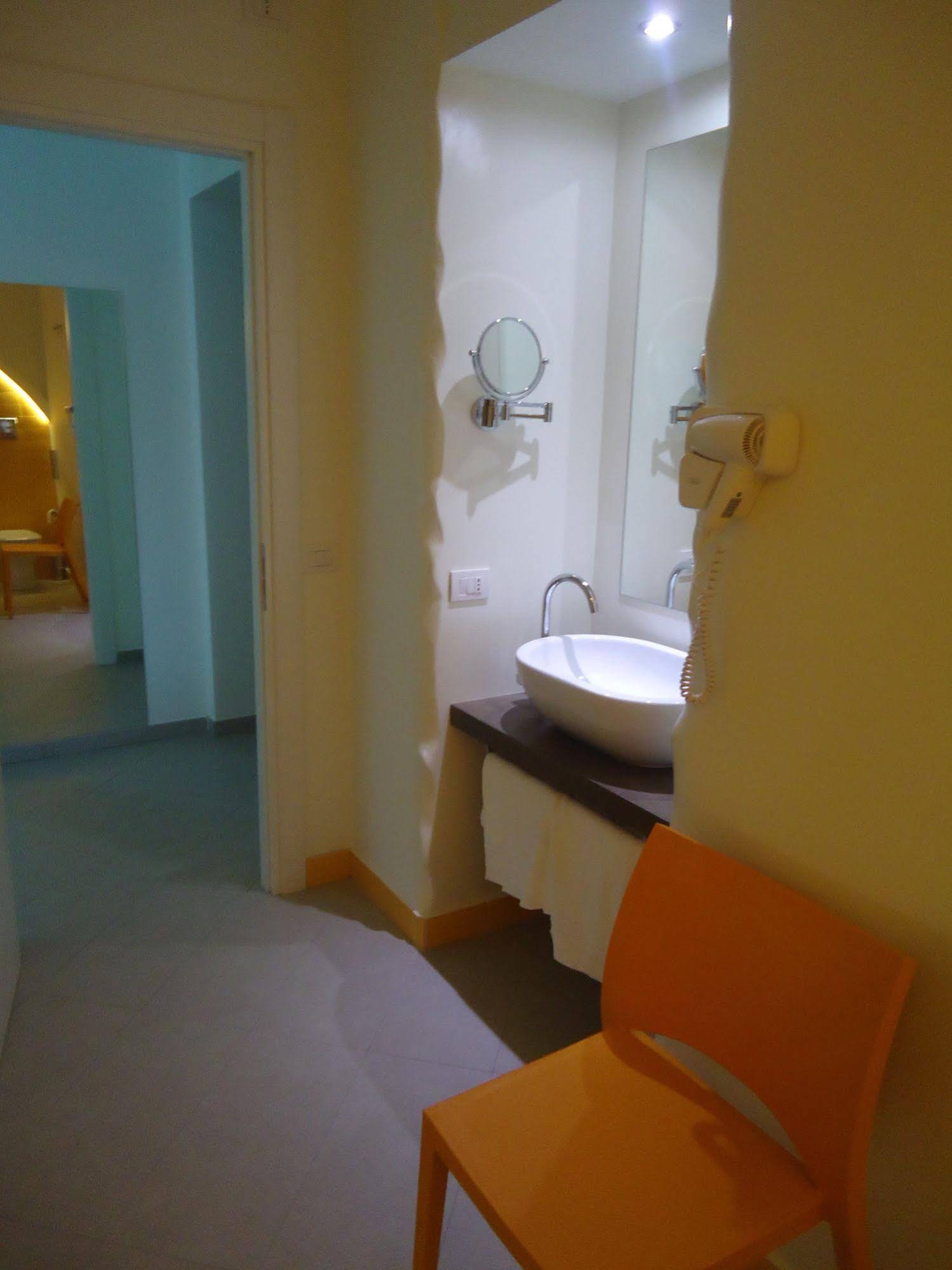 Edificio 15 House Elite