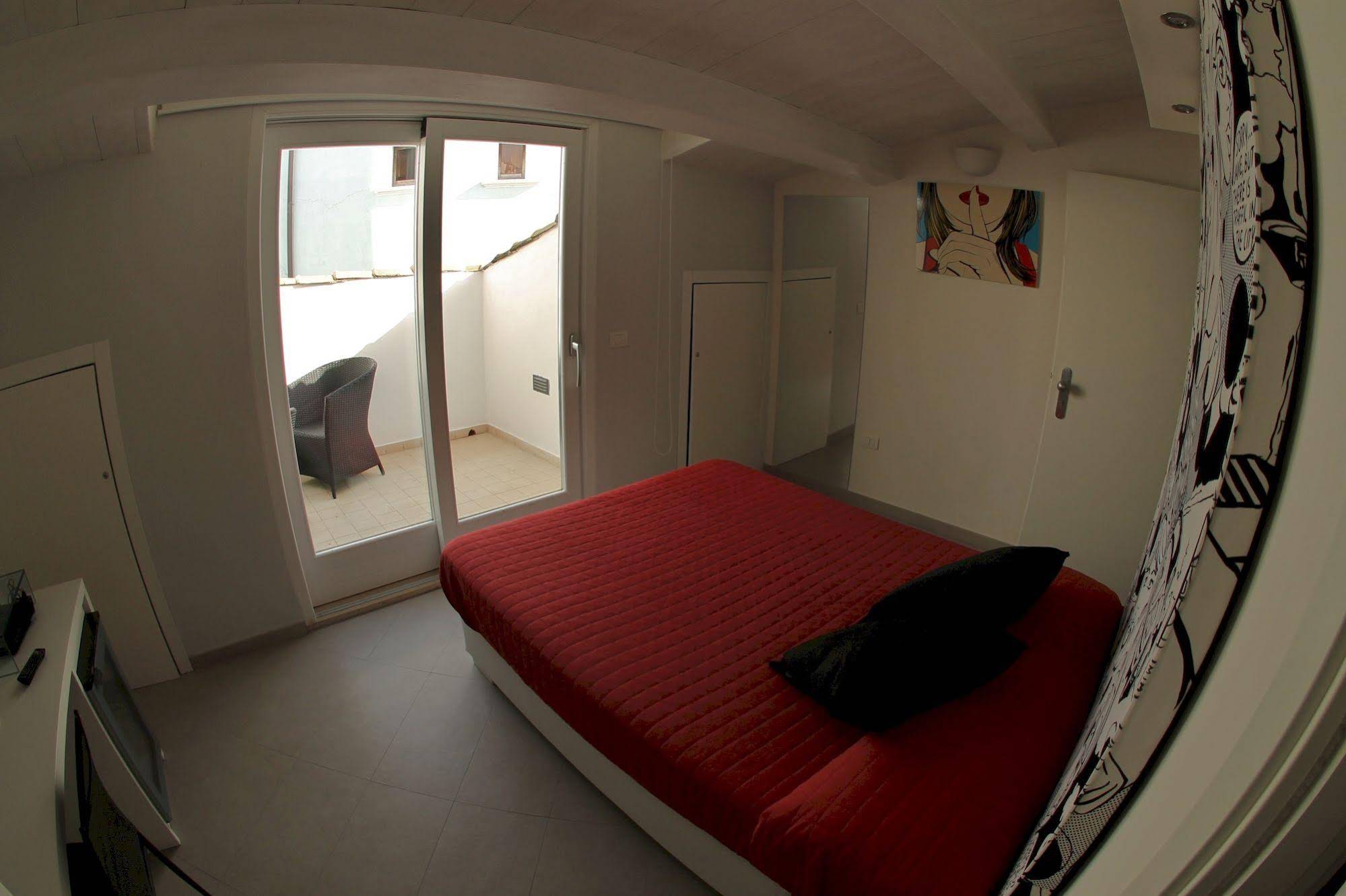 Edificio 15 House Elite