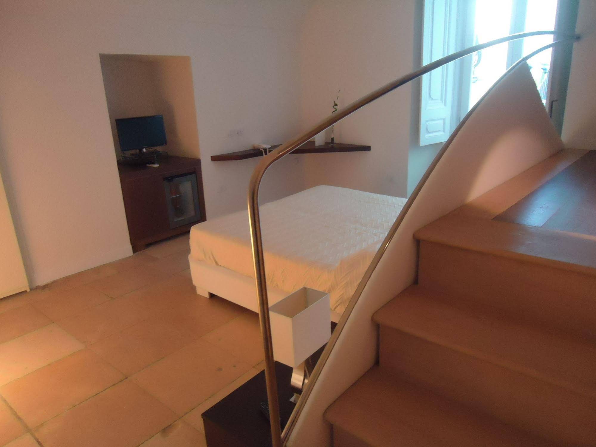 Edificio 15 House Elite