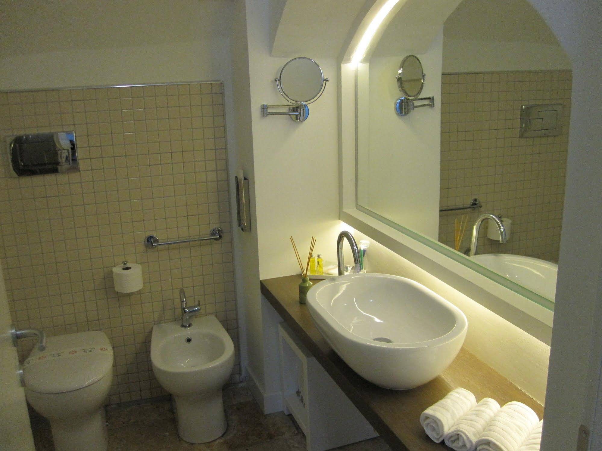 Edificio 15 House Elite