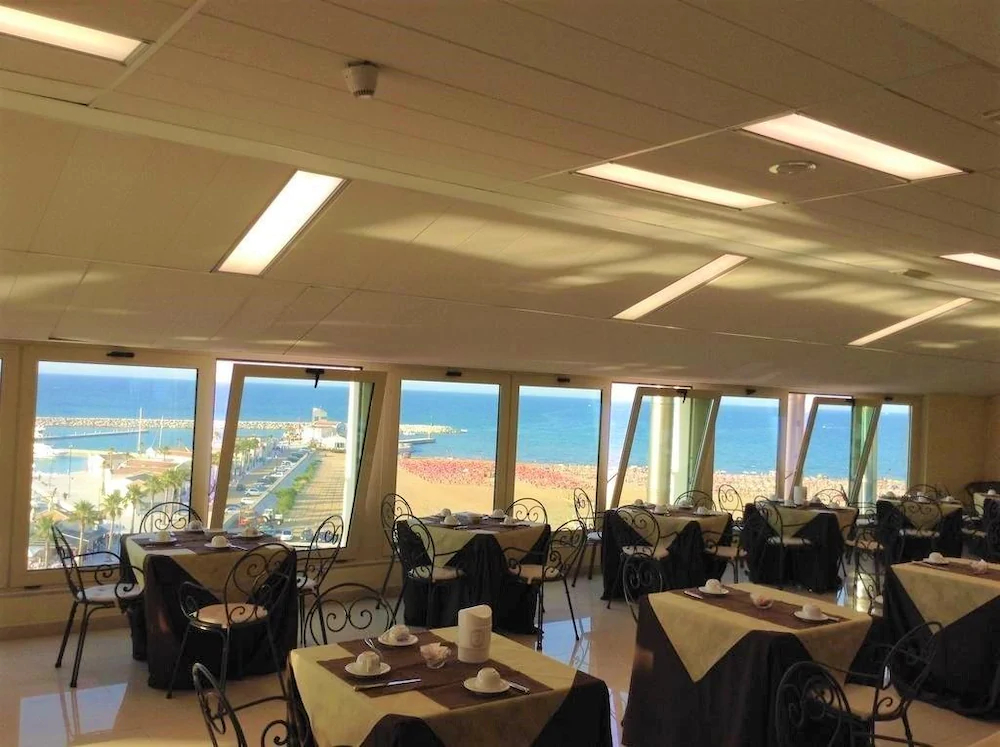 Hotel Borgo Marina