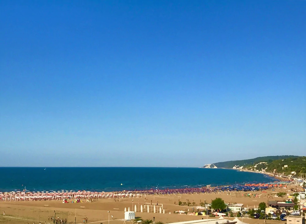 Hotel Borgo Marina