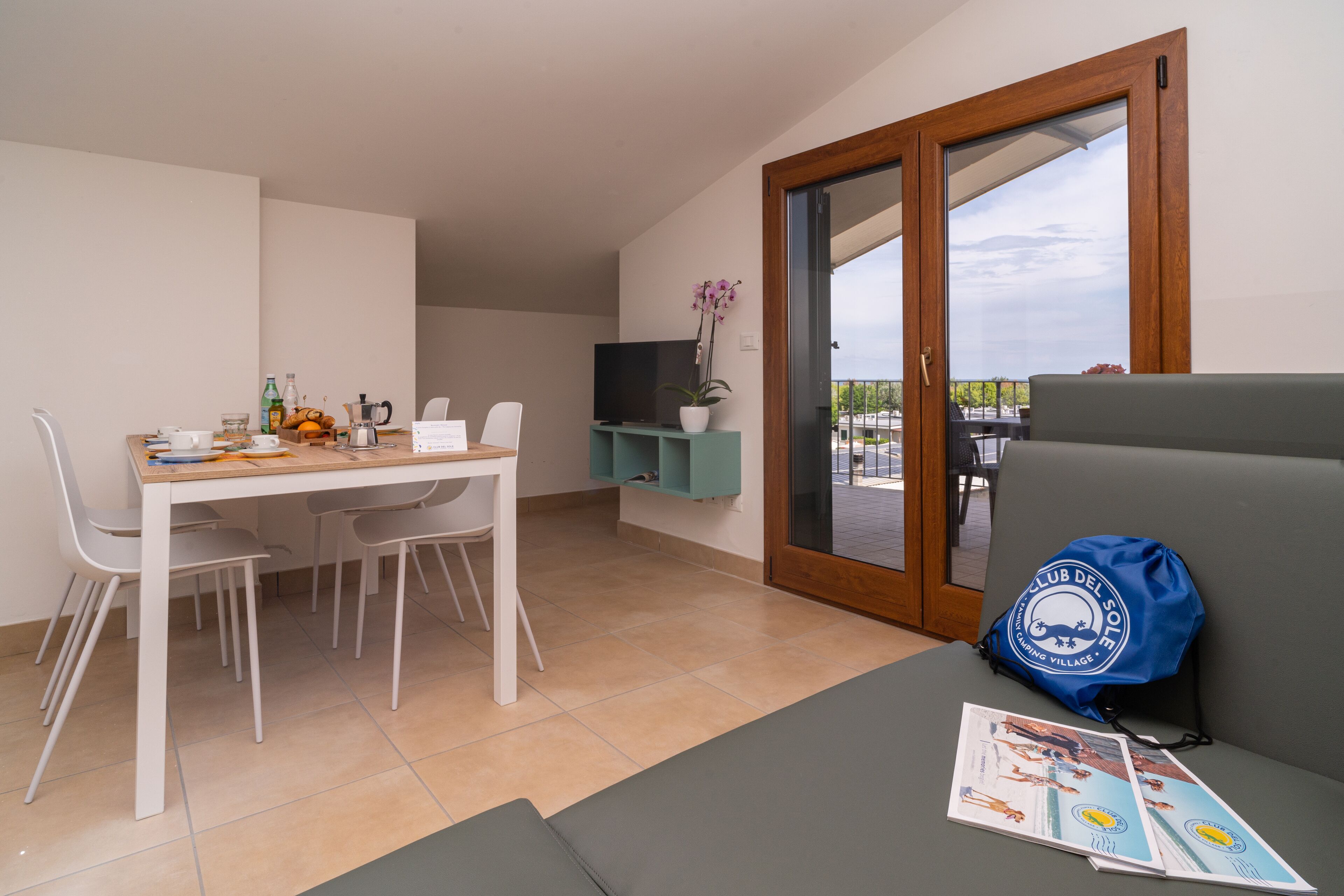 Club del Sole Stork Family Collection