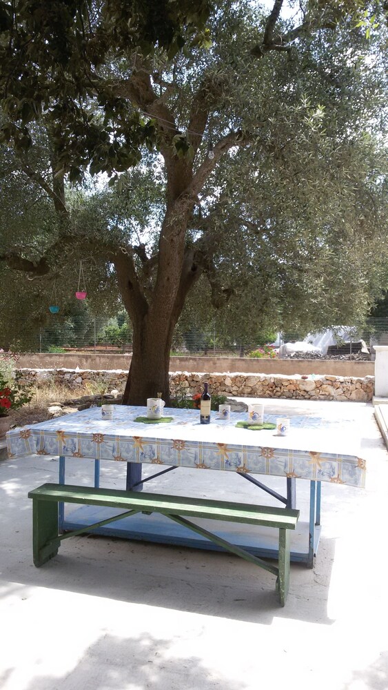 Trullo Alessandro E Villa Raffaela