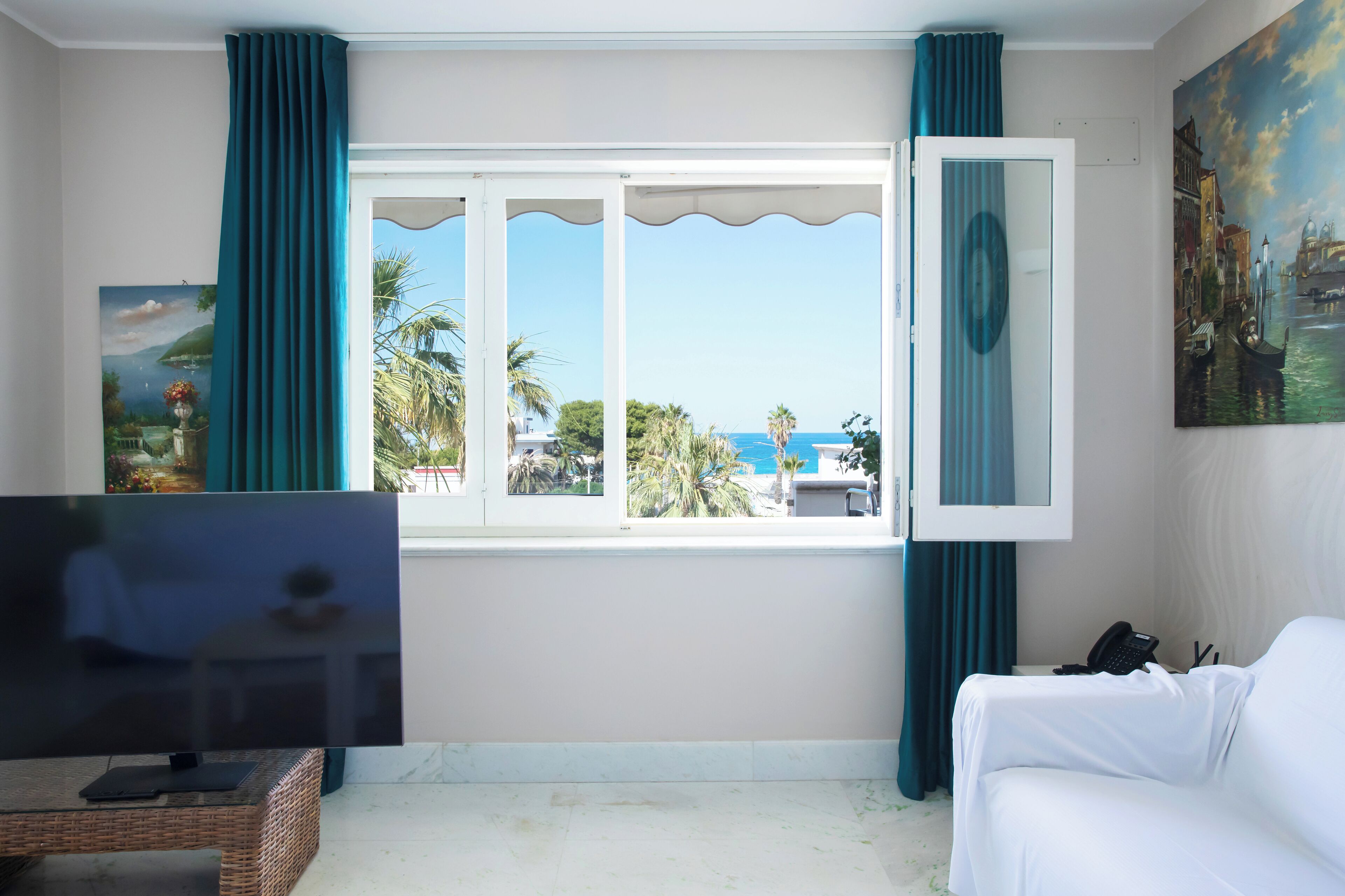 Bianco Riccio Suite Hotel