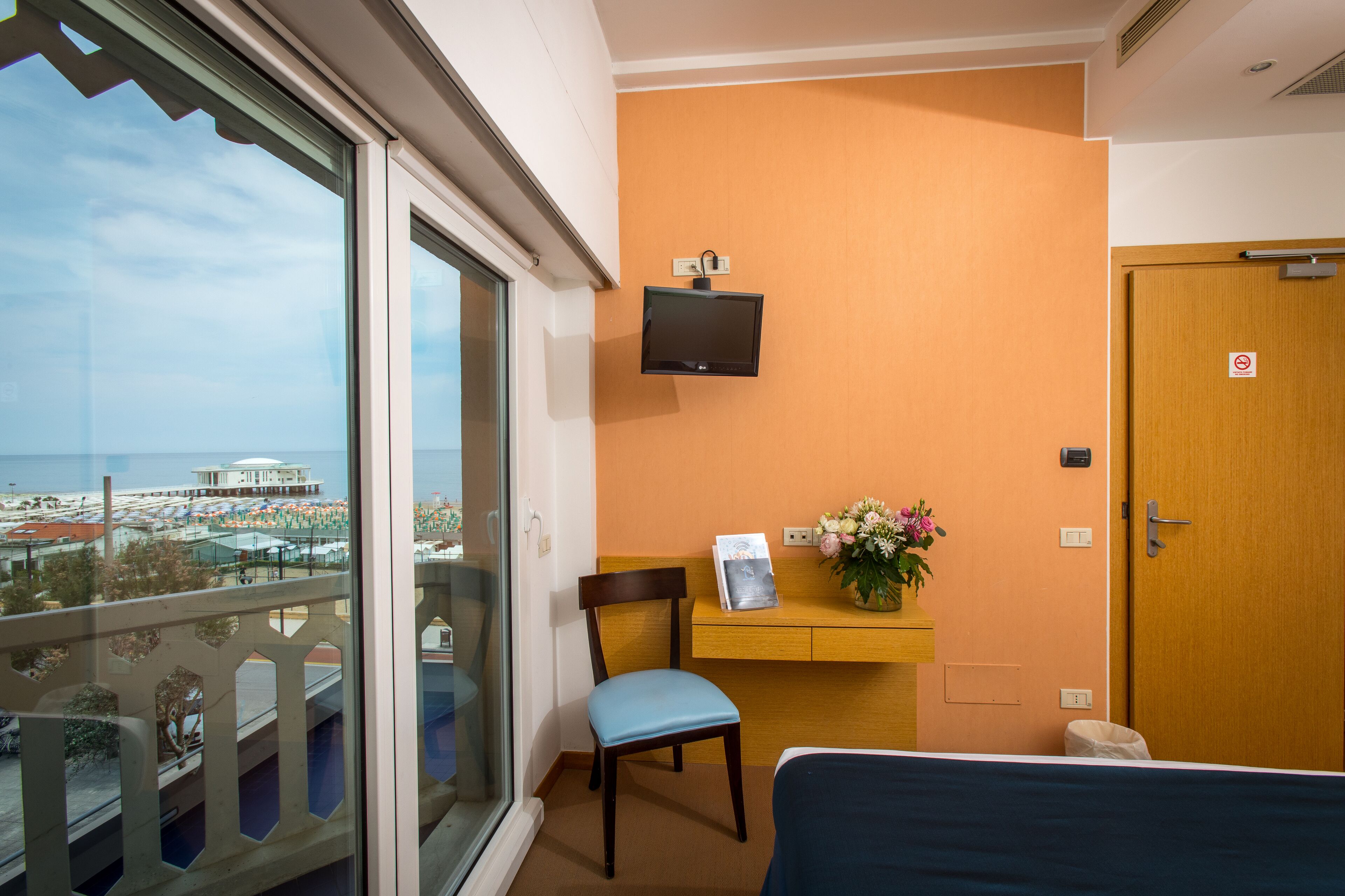 City Hotel