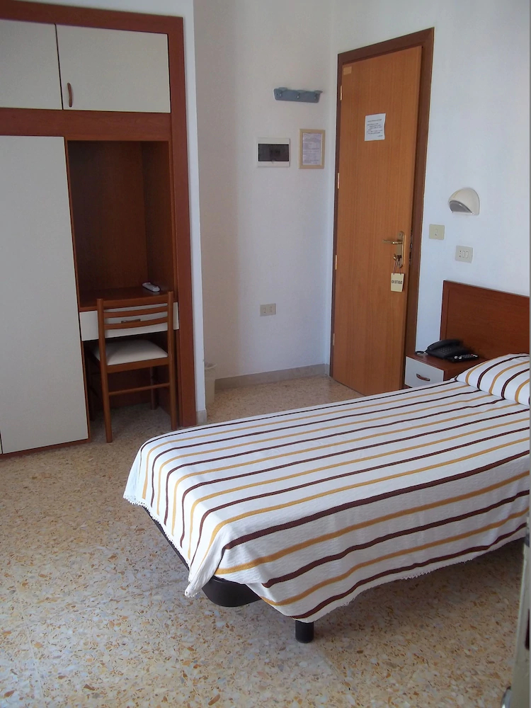 Hotel Italia