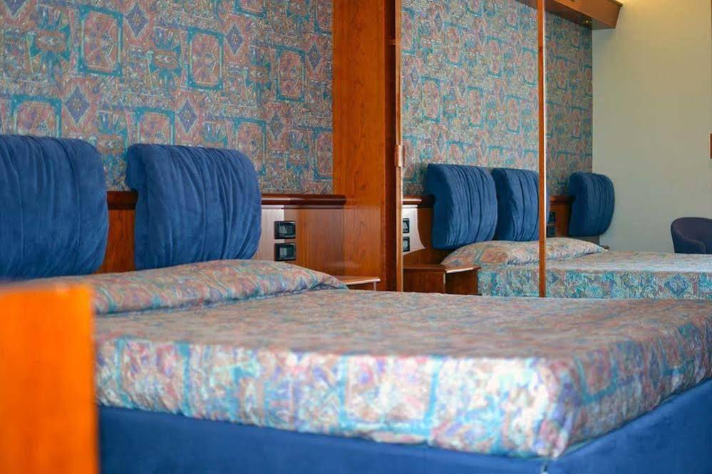 Hotel Sabra