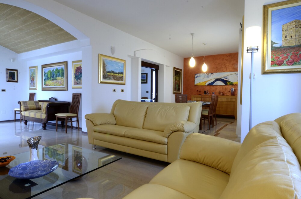 Bed and Breakfast Casa Karina