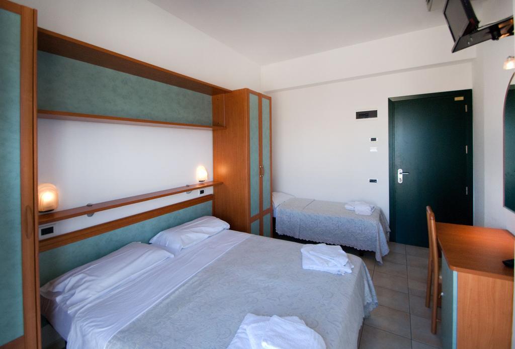 Hotel Adria Beach