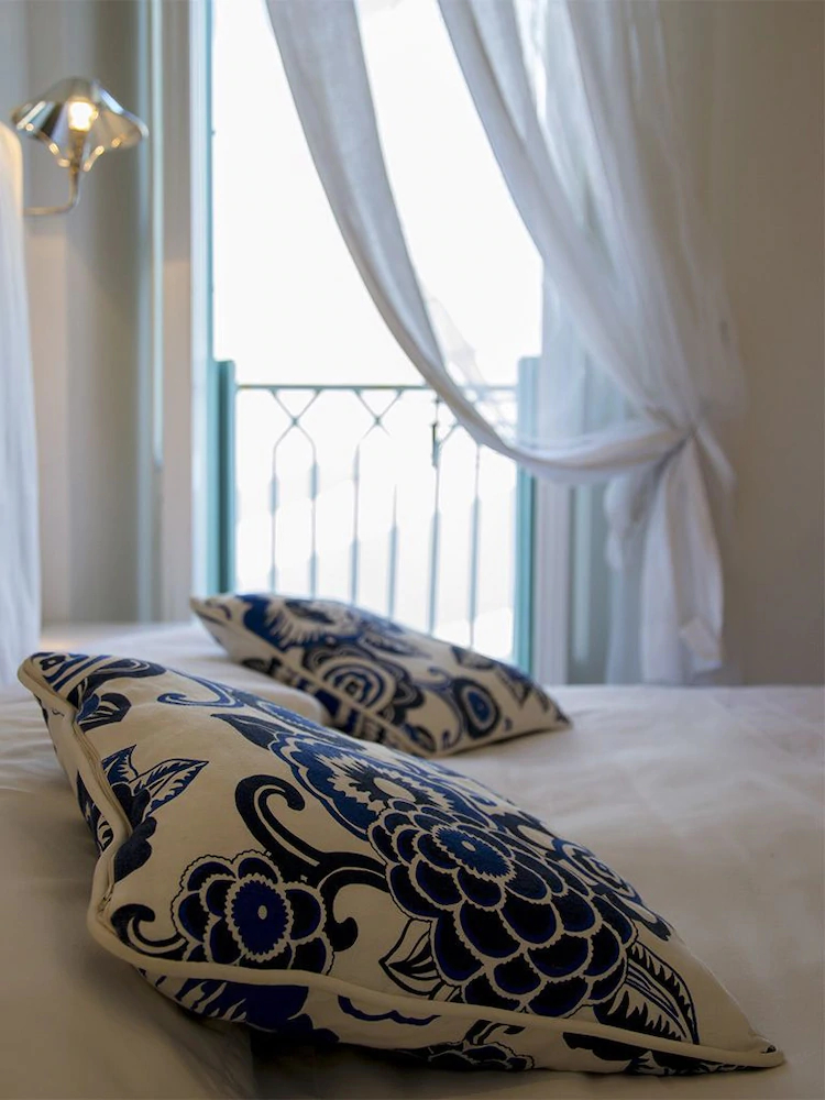 Bed & Breakfast Suite Home