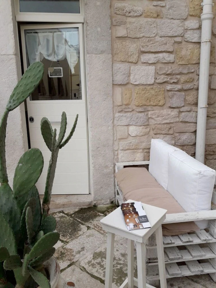La Maison Bed & Breakfast