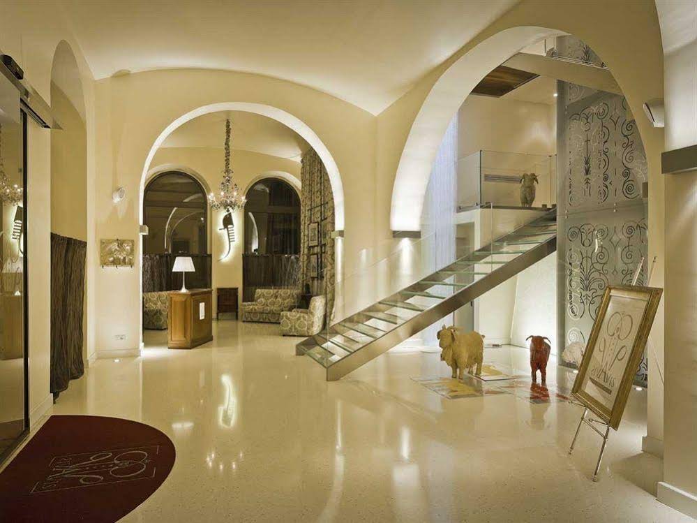 Hotel Duchi Vis a Vis
