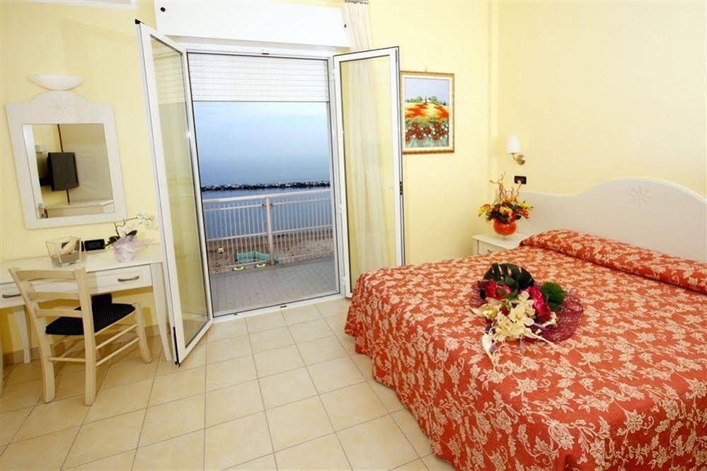 Hotel Baia