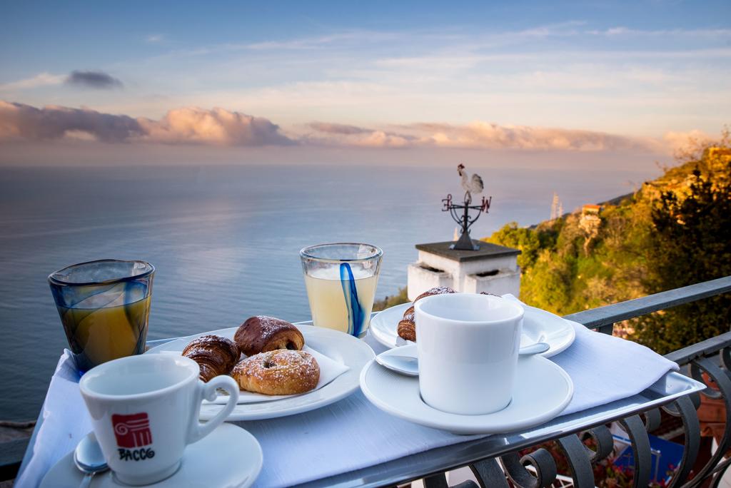 Albergo Dipinto Bacco Furore