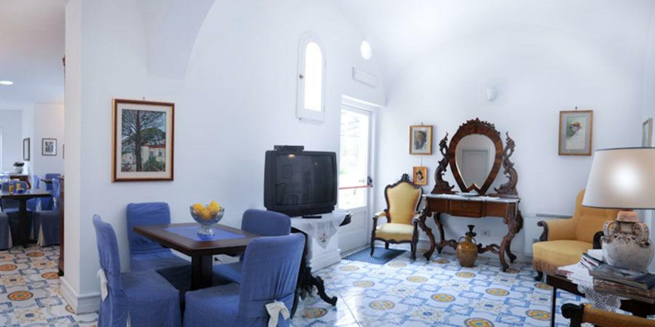 Hotel Toro