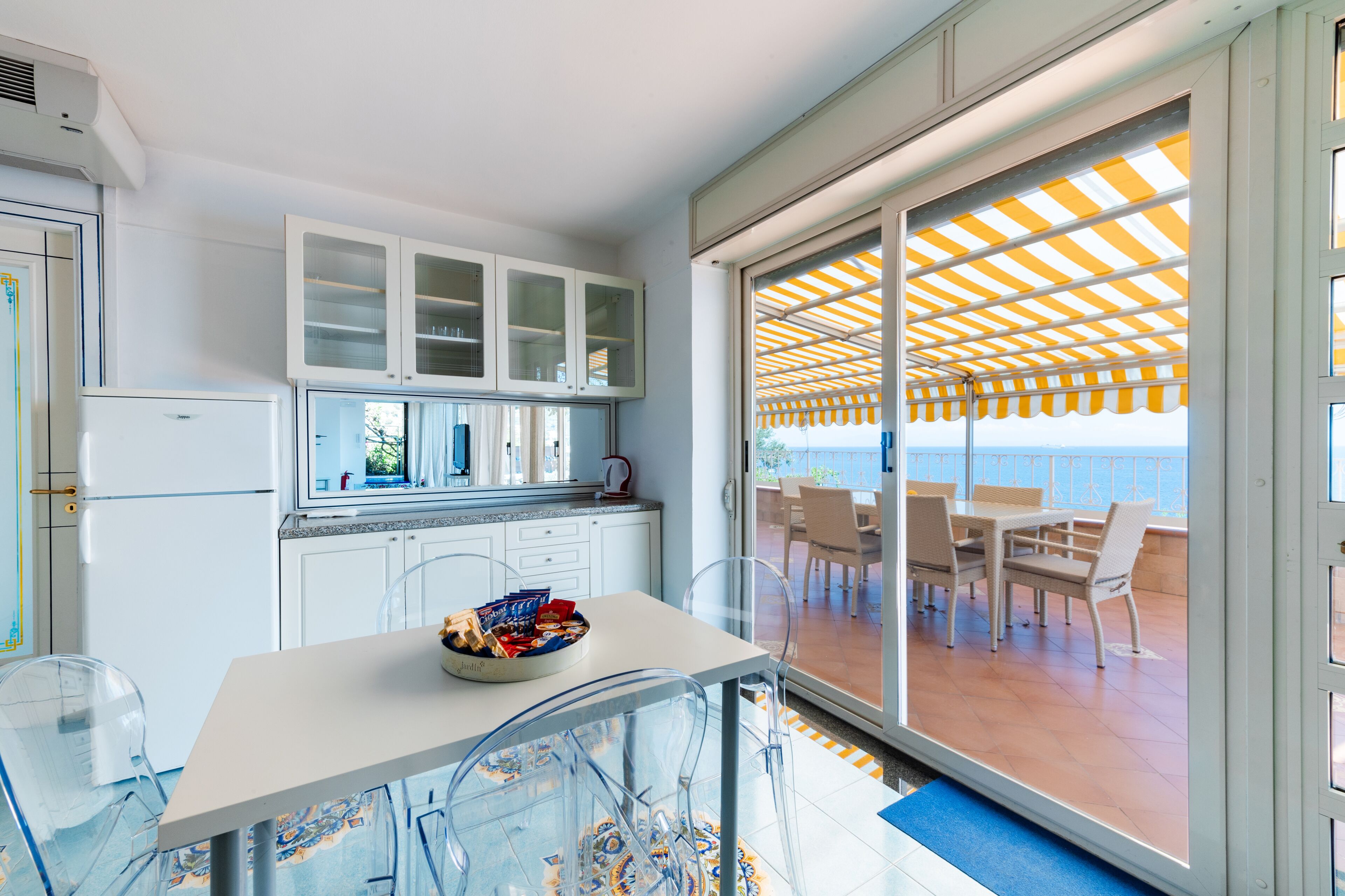 Ravello Art Apartments