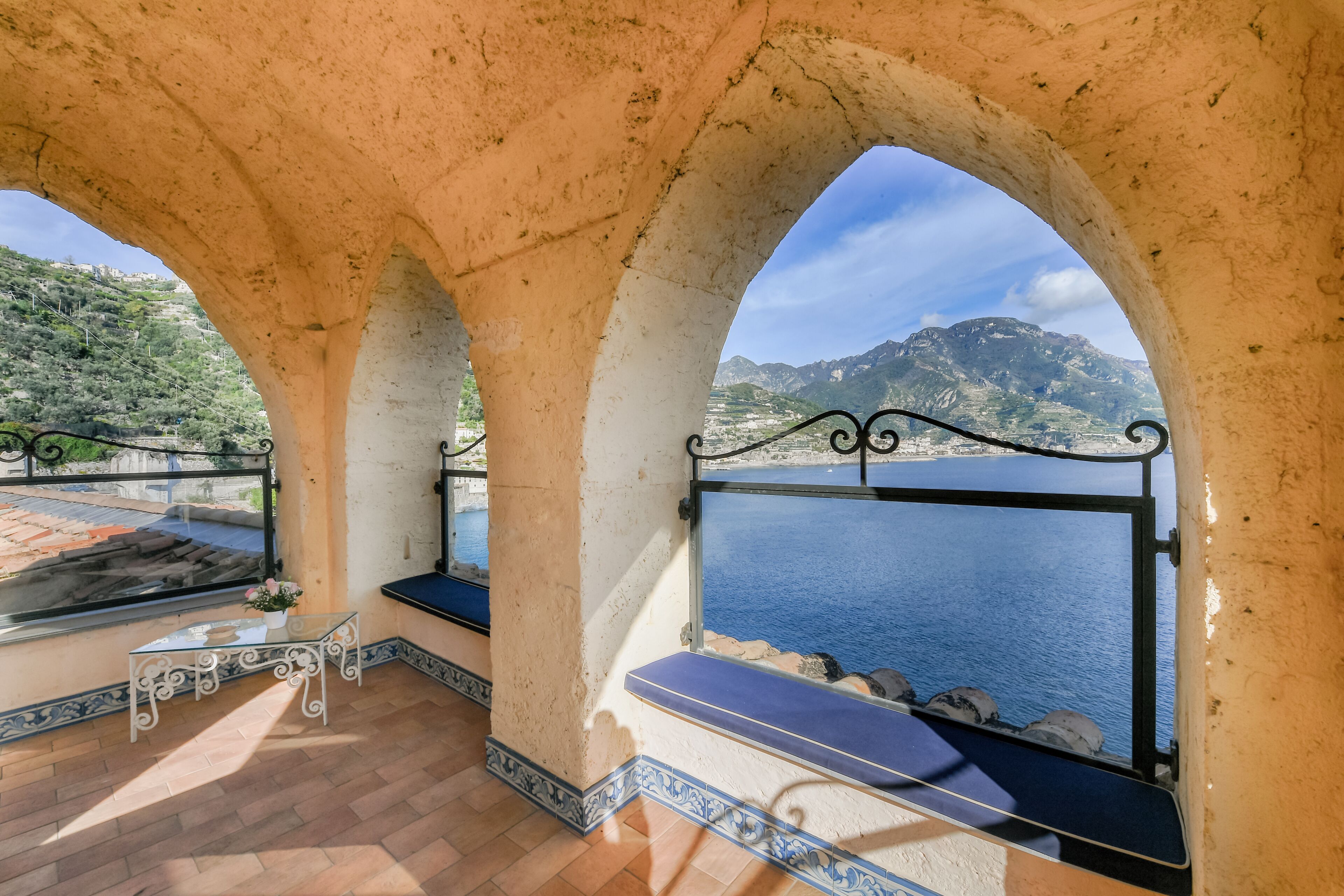 Ravello Art Apartments