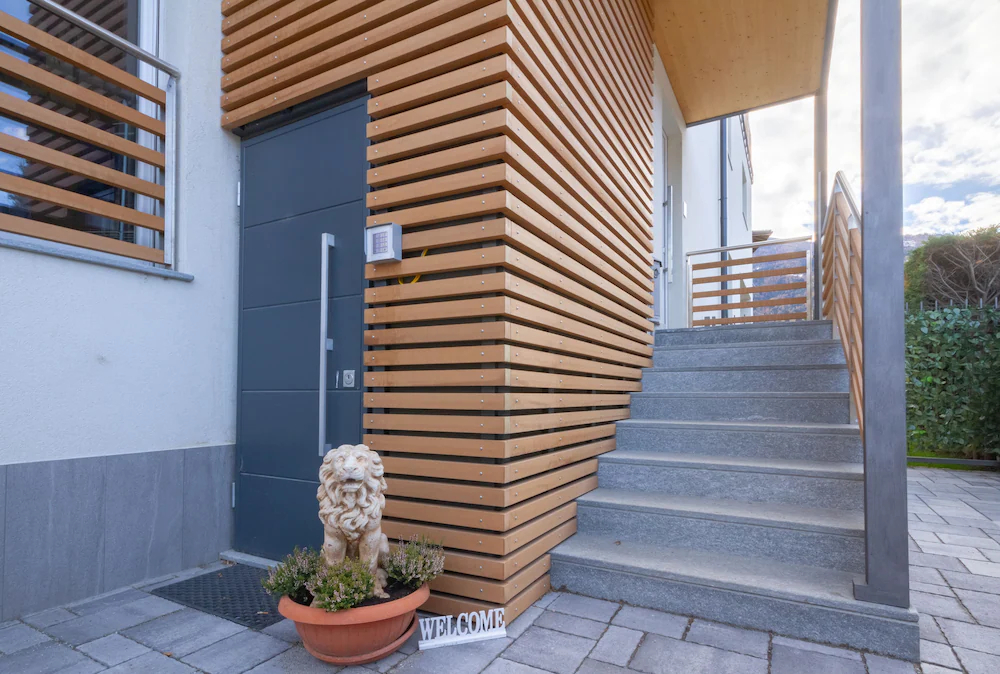 Le Lion Apartments