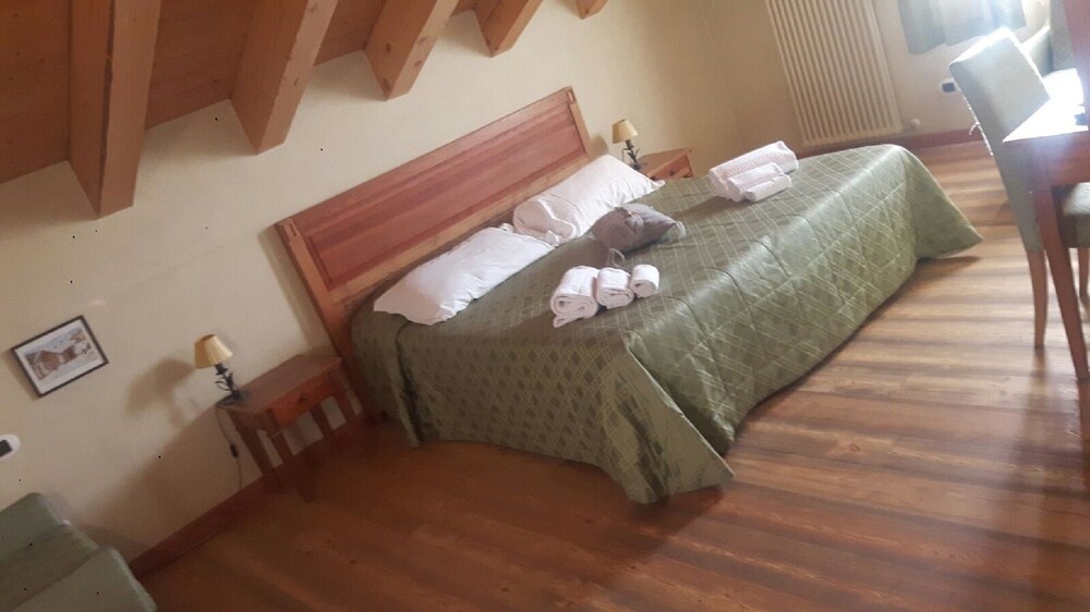 Maison Cly