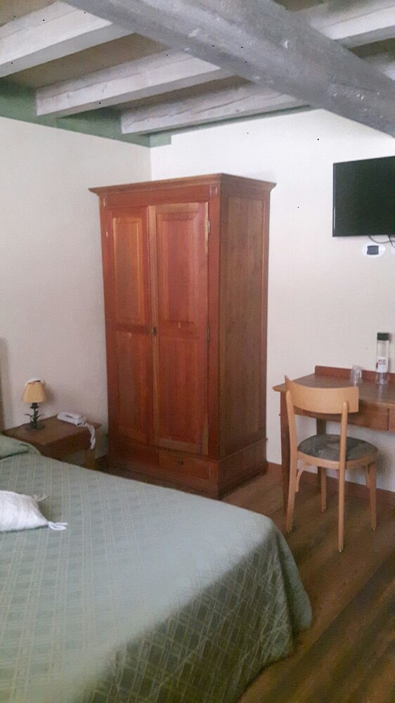 Maison Cly
