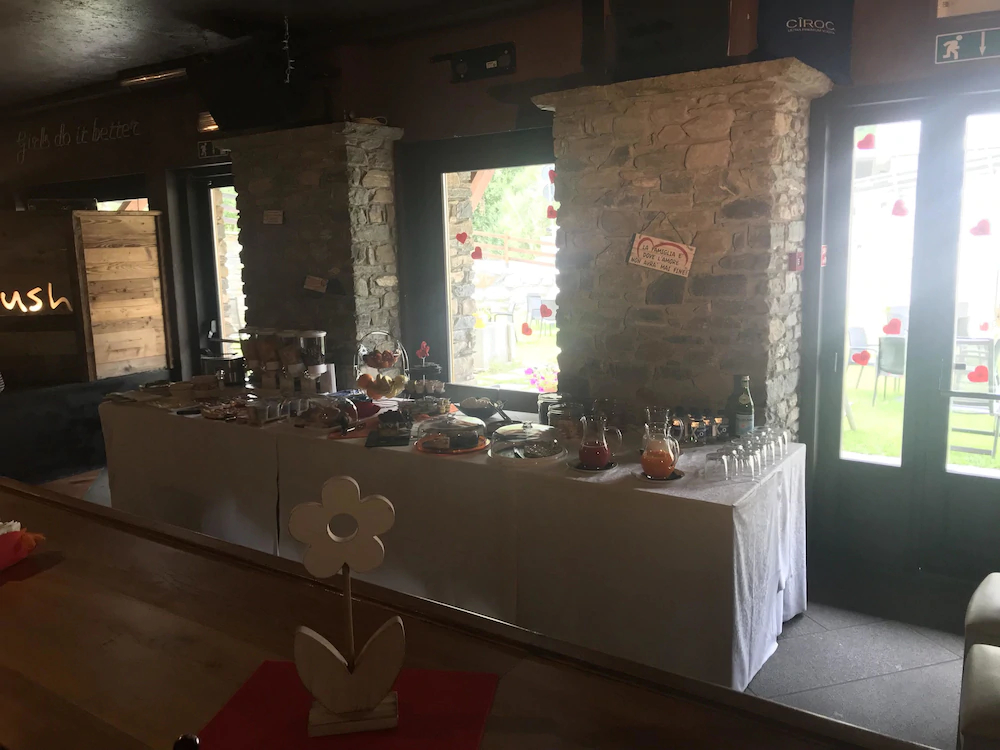 Shatush Hotel