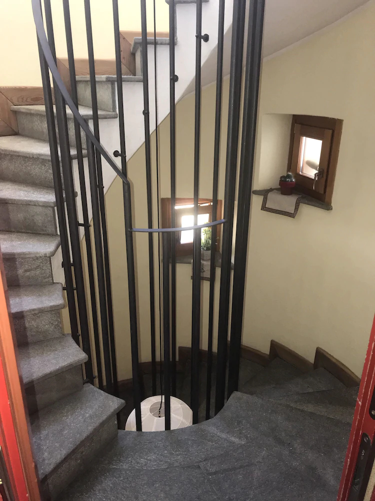 Shatush Hotel