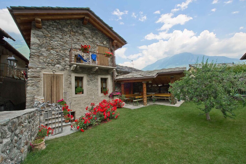 La Maison Des Vignerons
