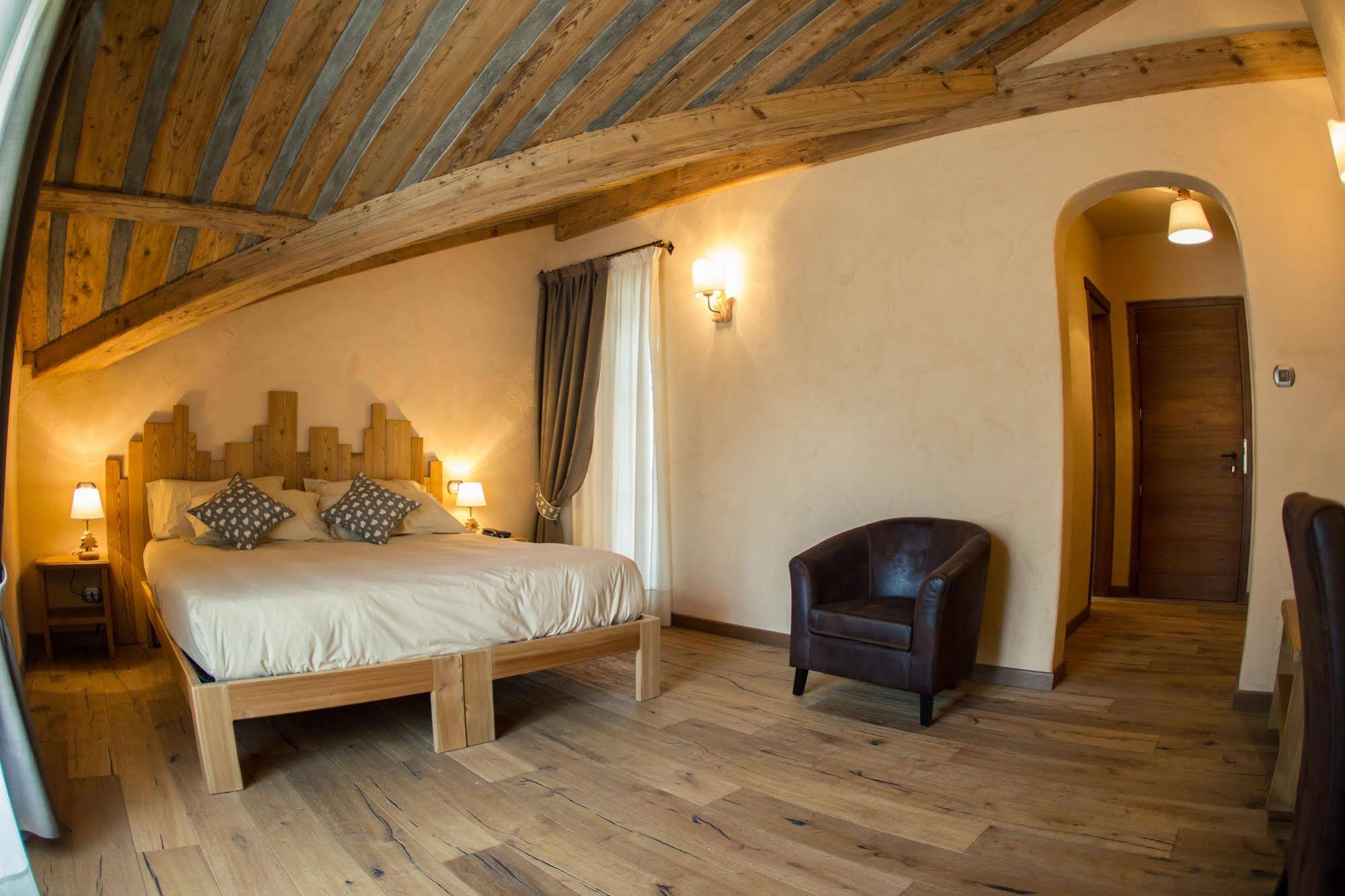 Hotel Les Montagnards