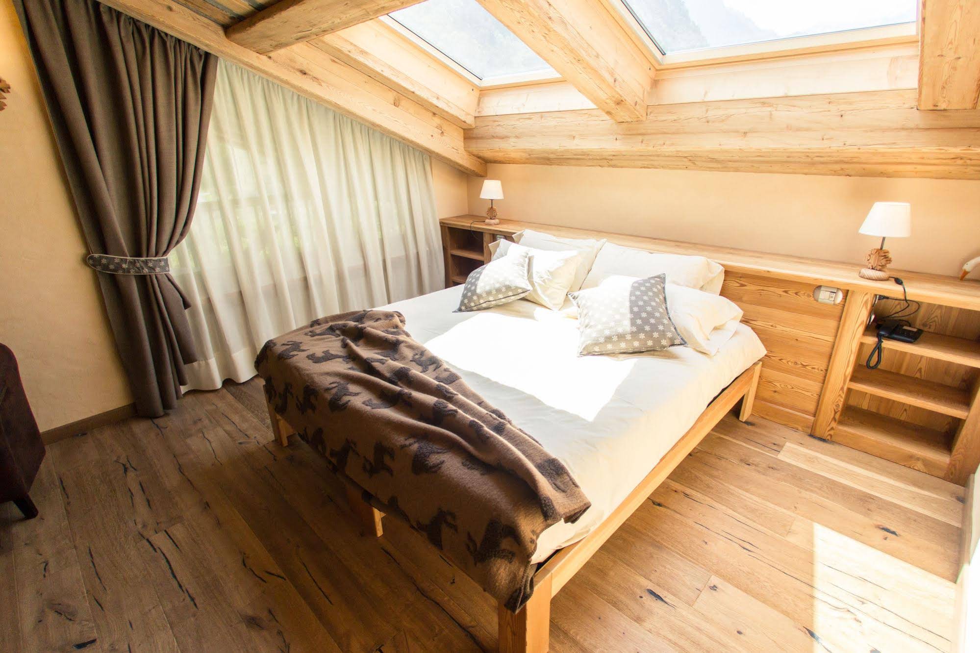 Hotel Les Montagnards