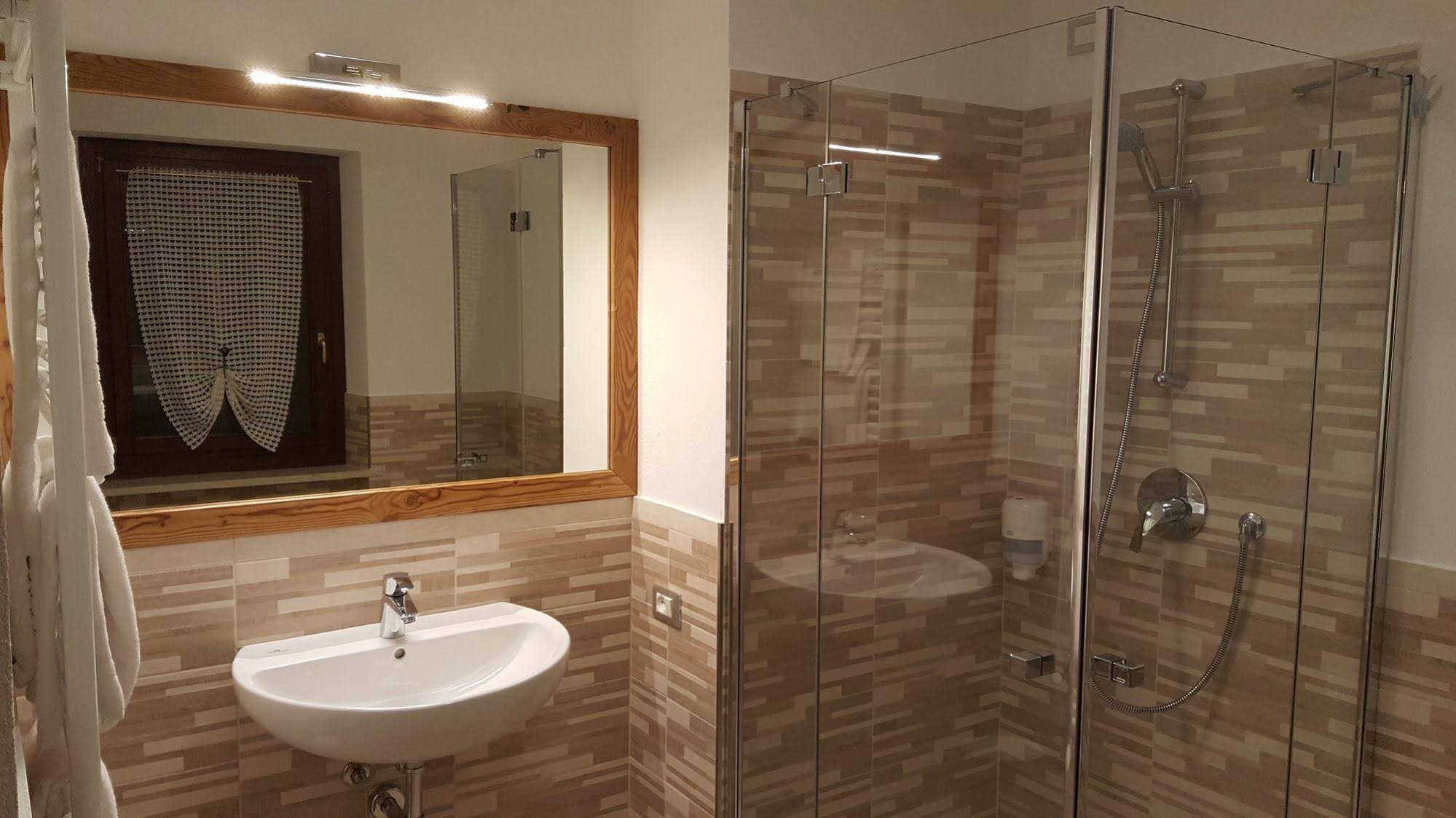 Albergo Edelweiss