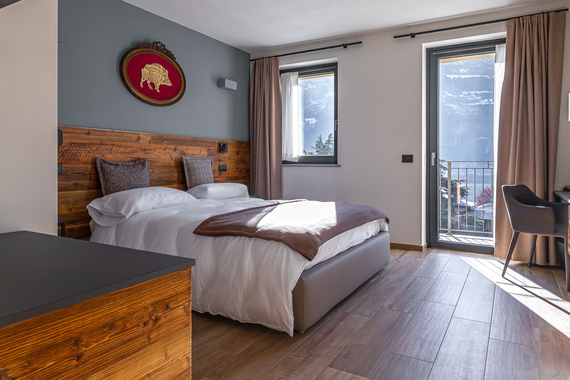 Mon Émile Hotel