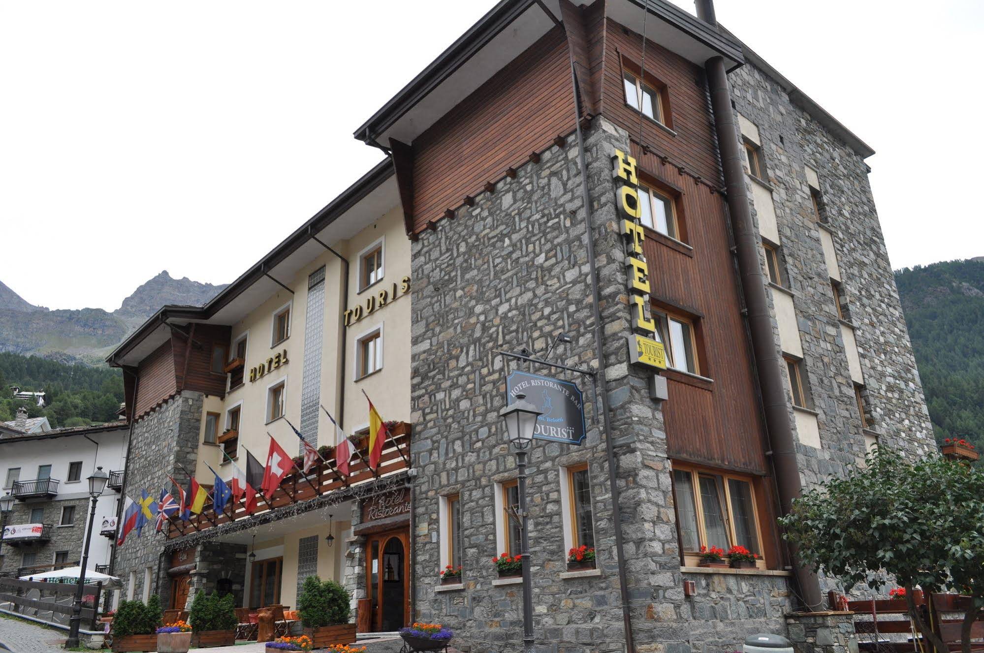 Hotel Tourist