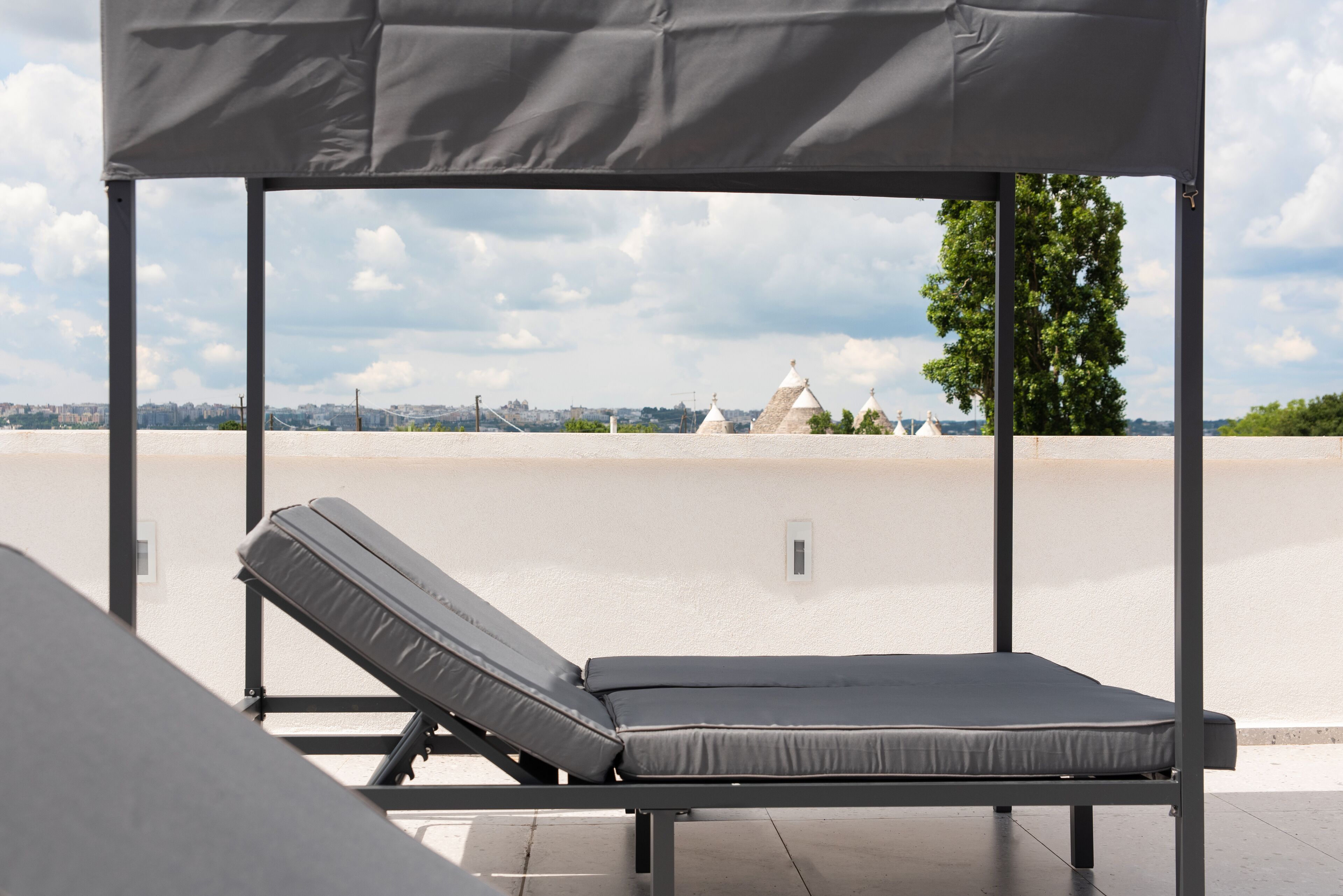 Lisetta Gardens Boutique & Suites