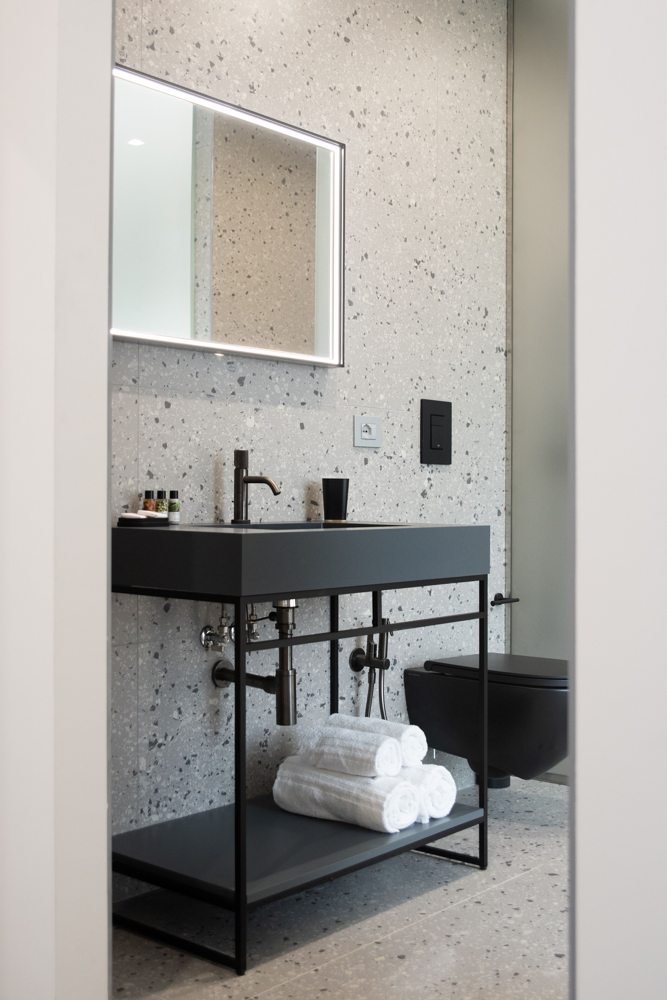 Lisetta Gardens Boutique & Suites