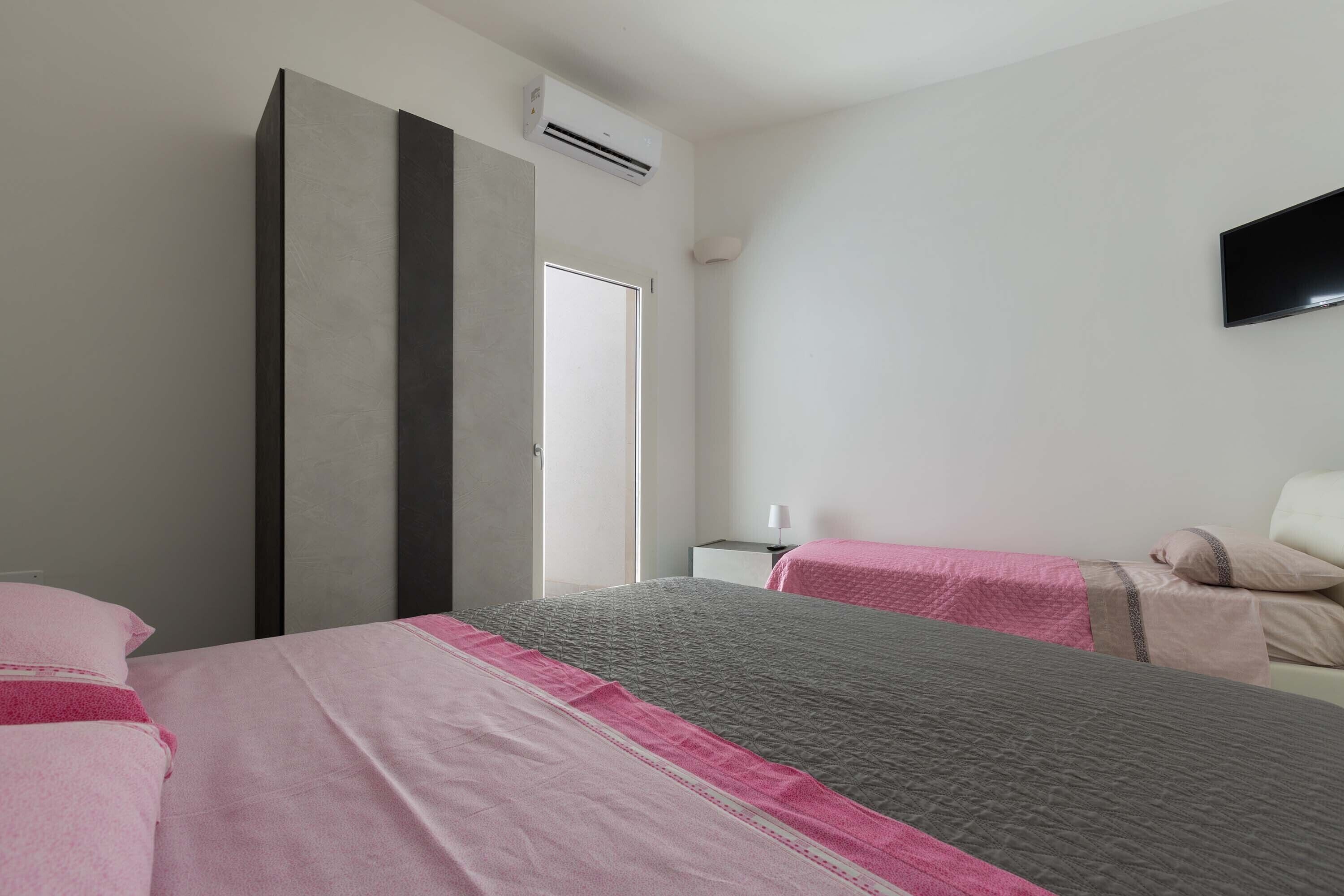 2485 Casa Silvana by Barbarhouse