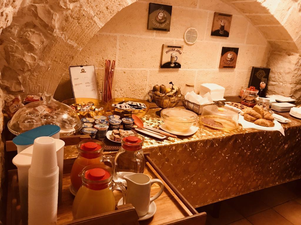 Albergo Tripoli - Guest House