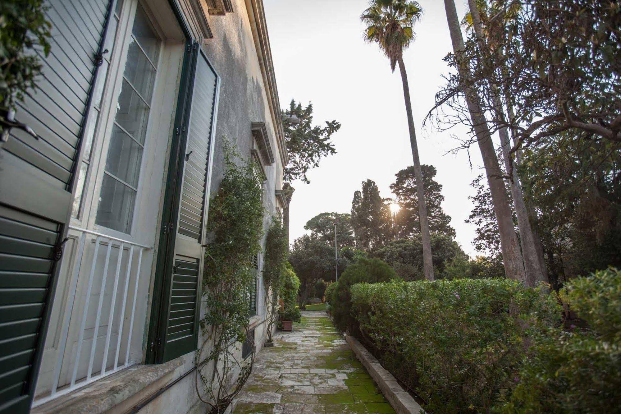 Villa De Pietro
