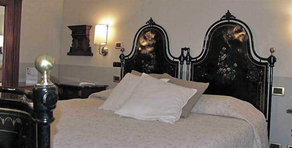 S. Martin Hotel