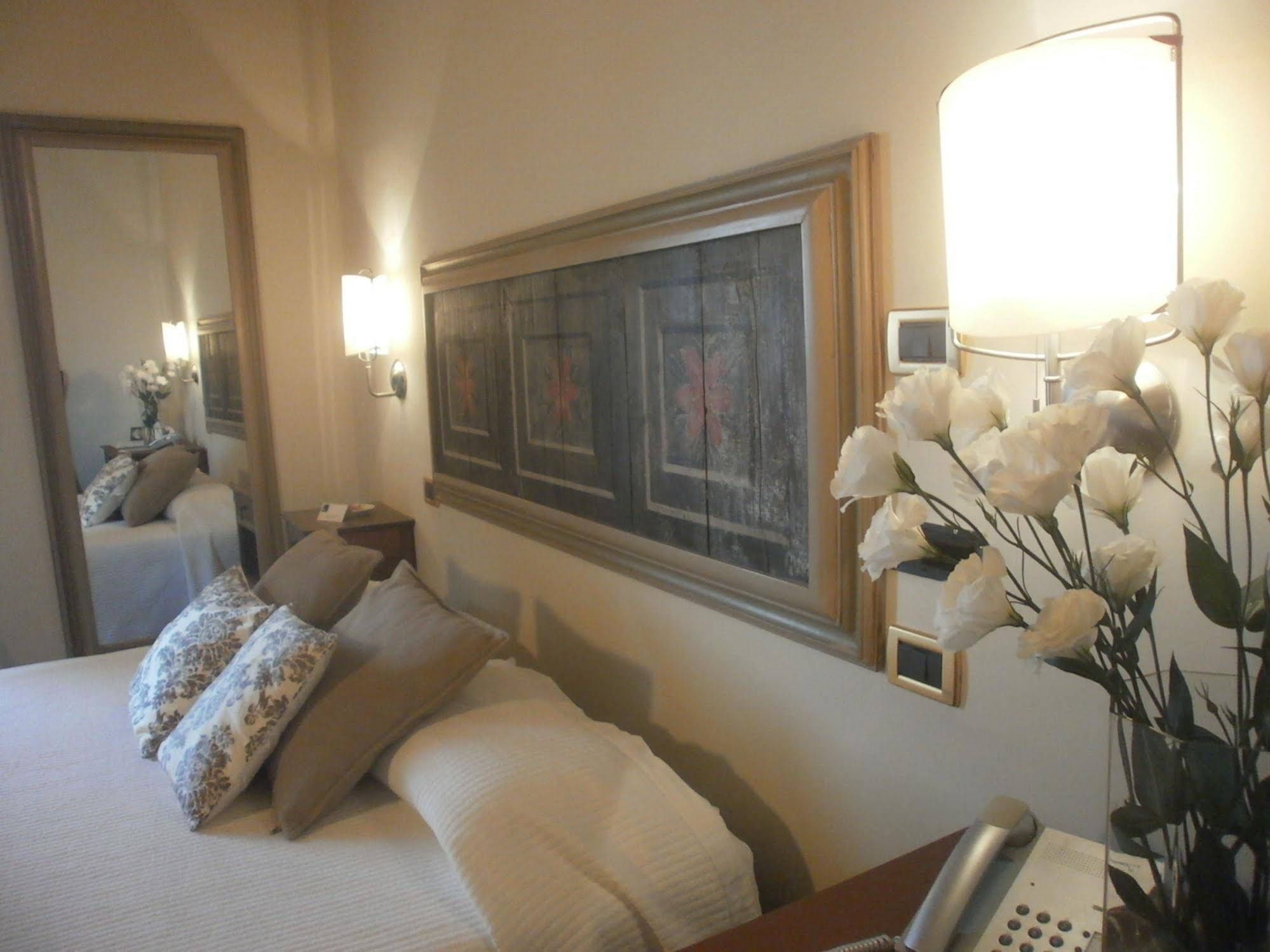 S. Martin Hotel