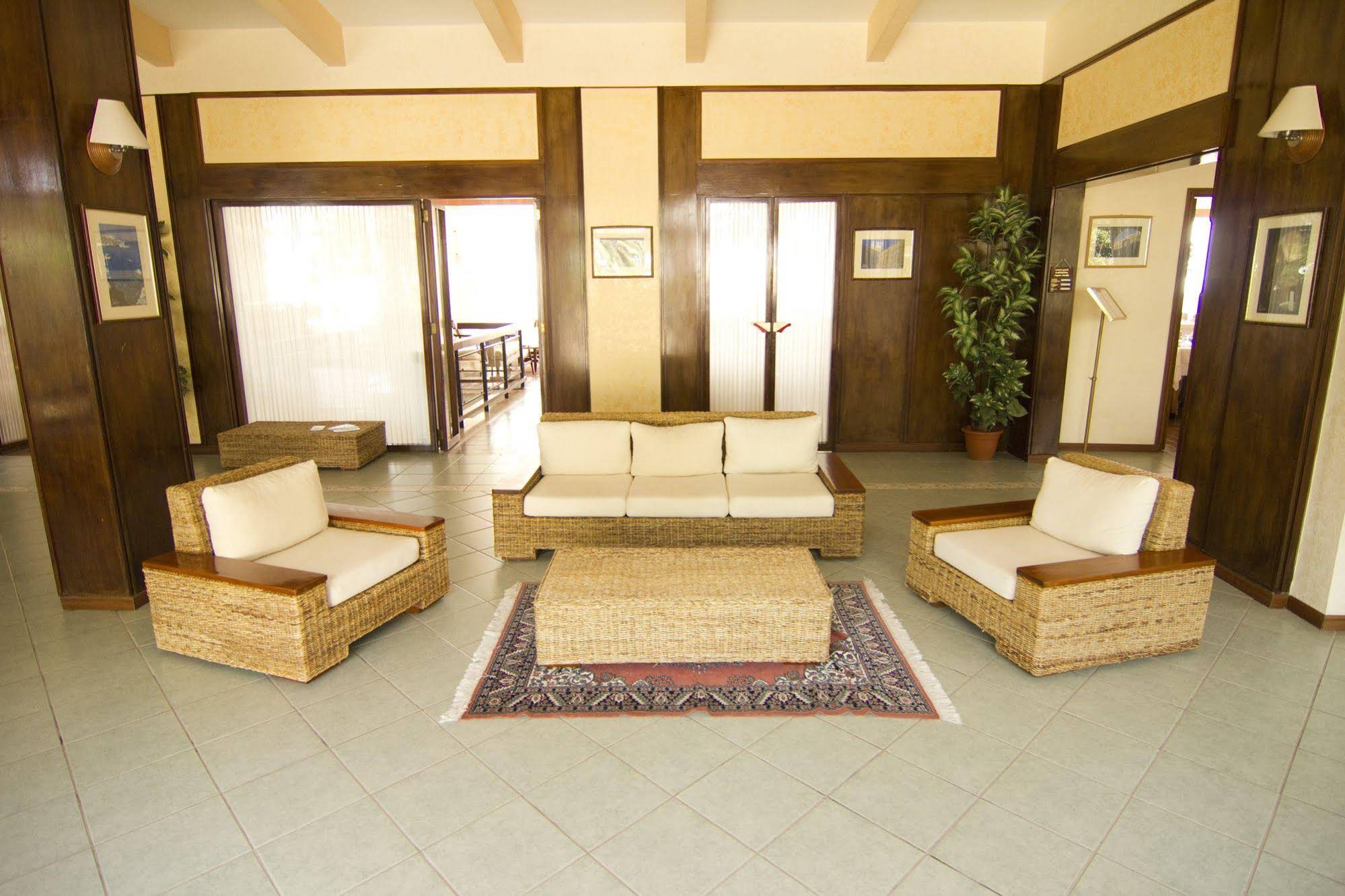 Hotel Eden