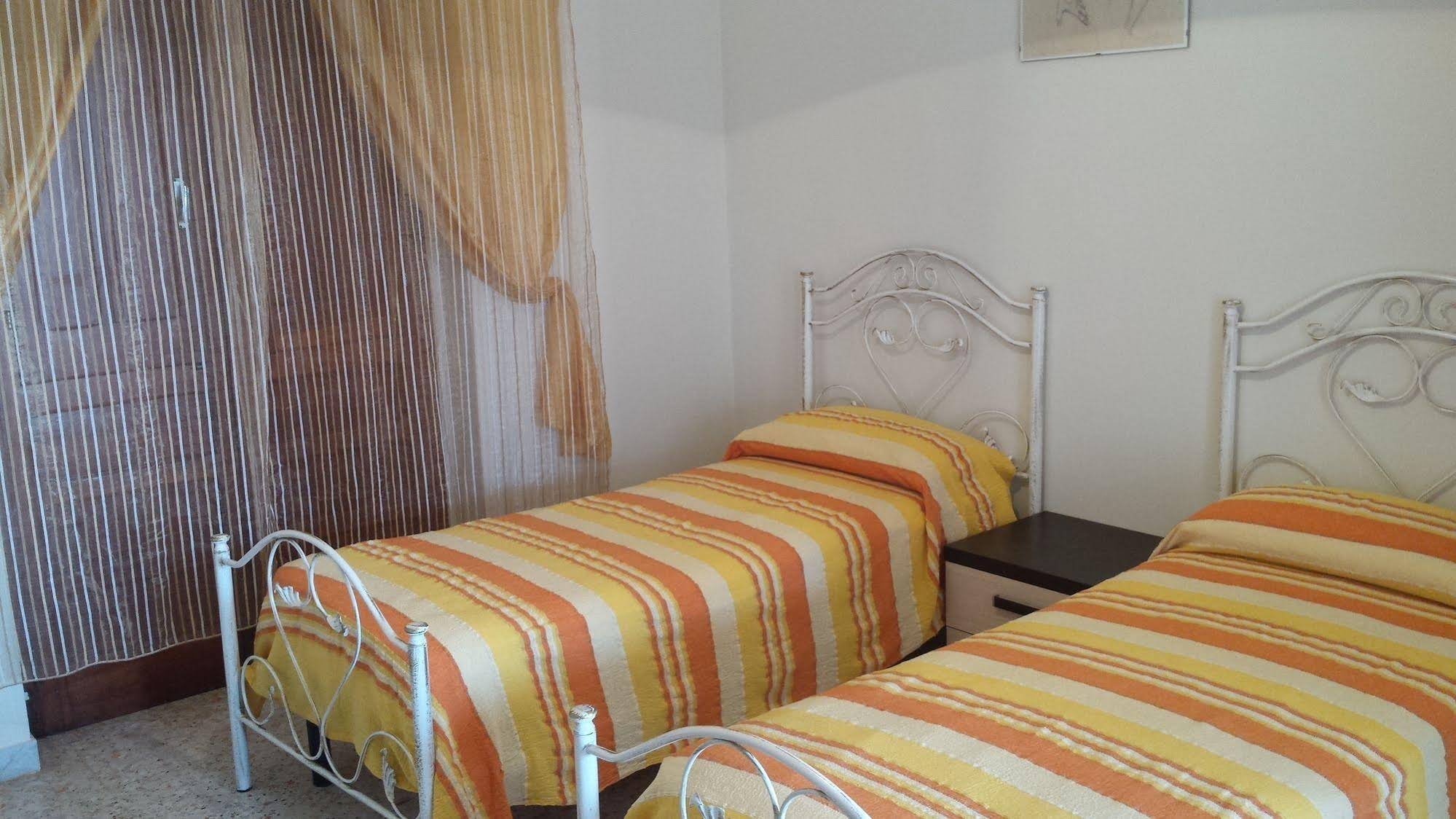 Apartments Emblema Mancaversa