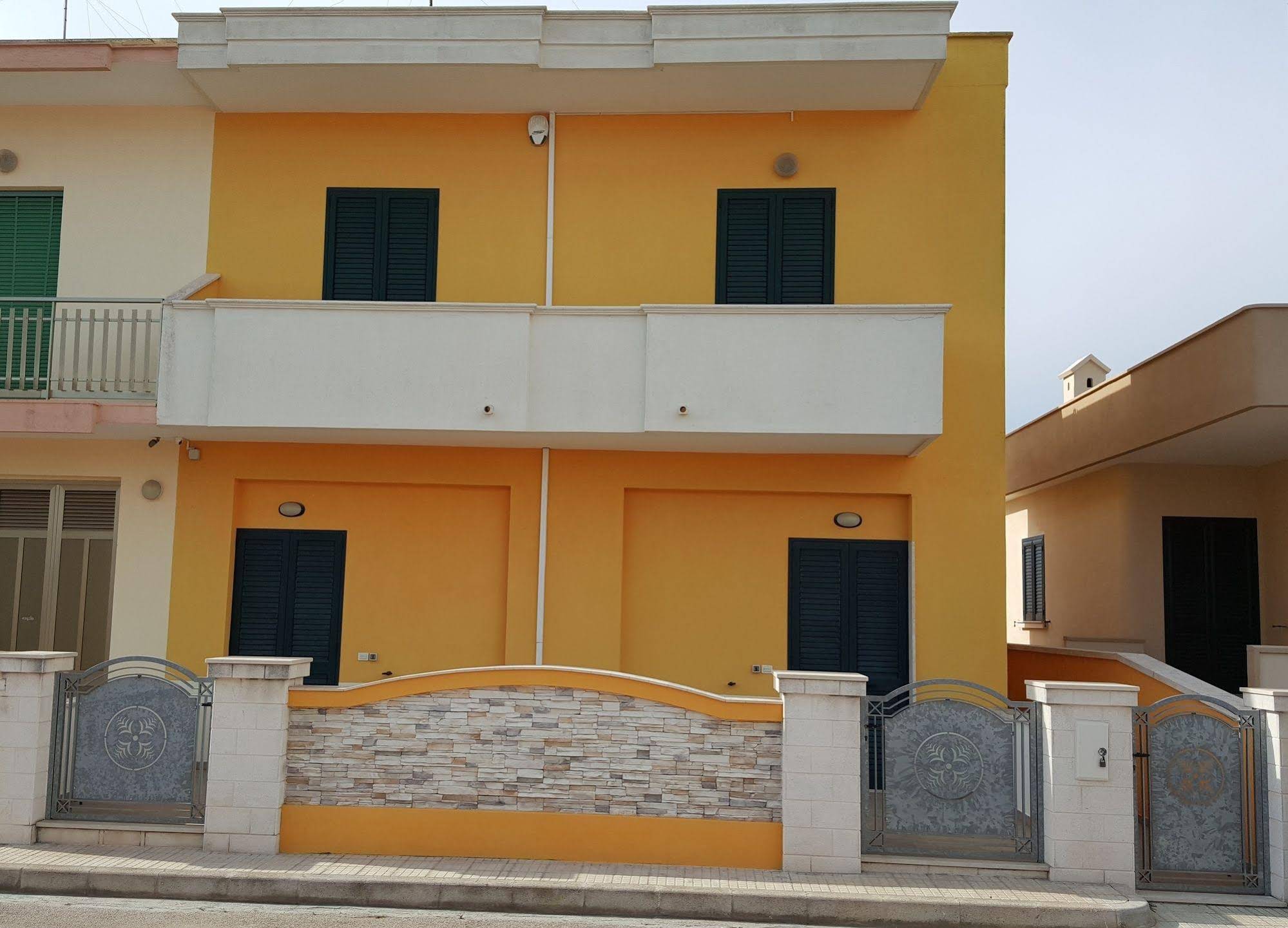 Apartments Emblema Mancaversa