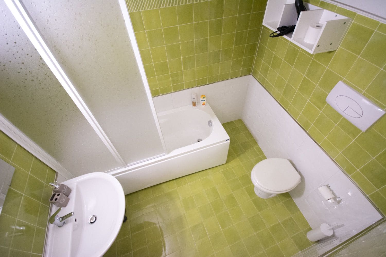 Suite & Apartment